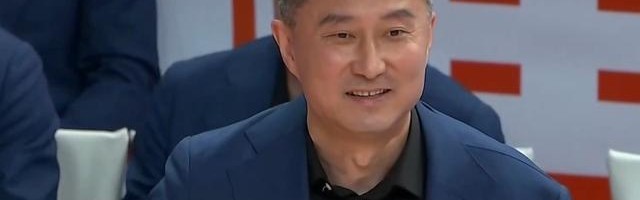 体育APP-广东历史首次遭福建双杀引热议！球迷狂刷官媒评论区“脸都不要”